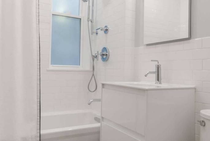 bathroom remodeling projects, bathtub remodeling installations, bathtub walk-in installations