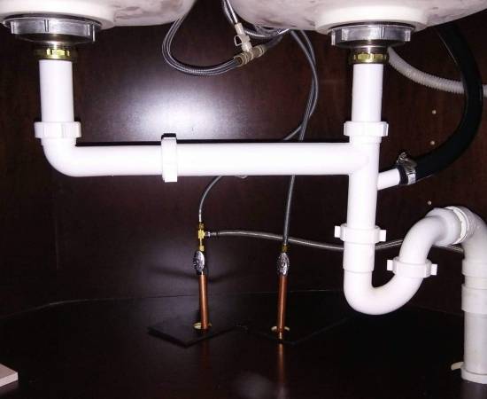 Dishwasher plumbing